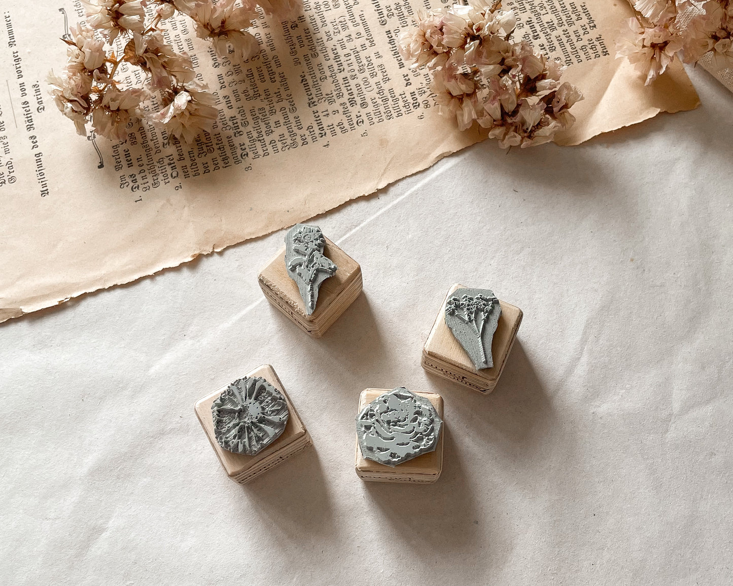 Tampon en bois mini fleurs