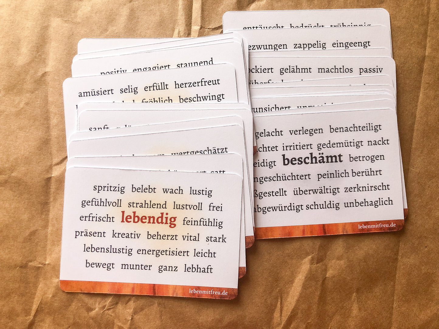 Cartes de sentiments, cartes d'émotions, 24 cartes avec des sentiments positifs et négatifs