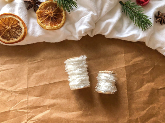 Winter Yarn Samples, various yarns, Christmas, 10/25m each, samesjournal