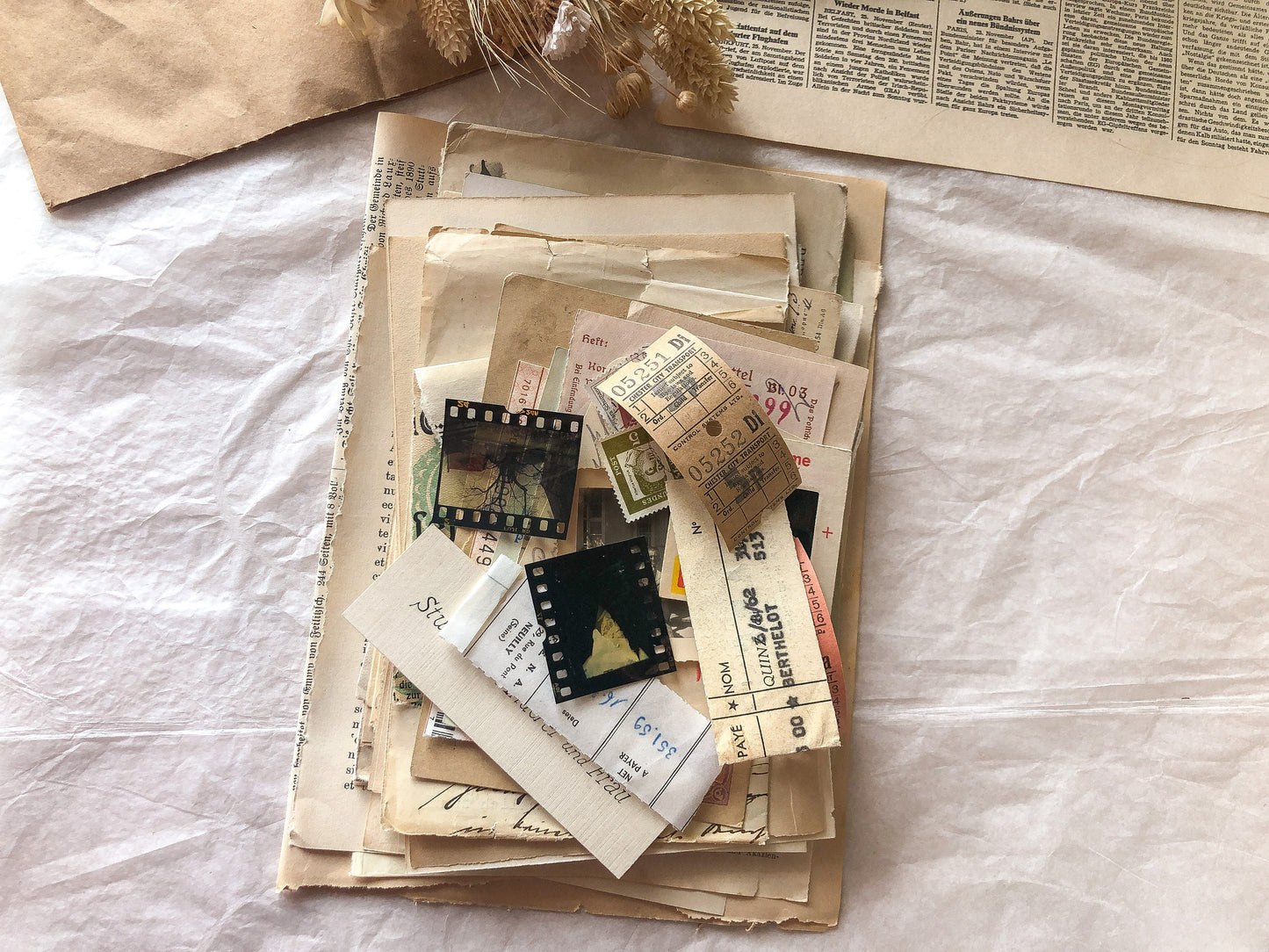 Großes Vintage Paper Bundle, 50 Stück, Papier Bündel, samesjournal