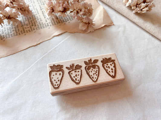 Holzstempel vier Erdbeeren